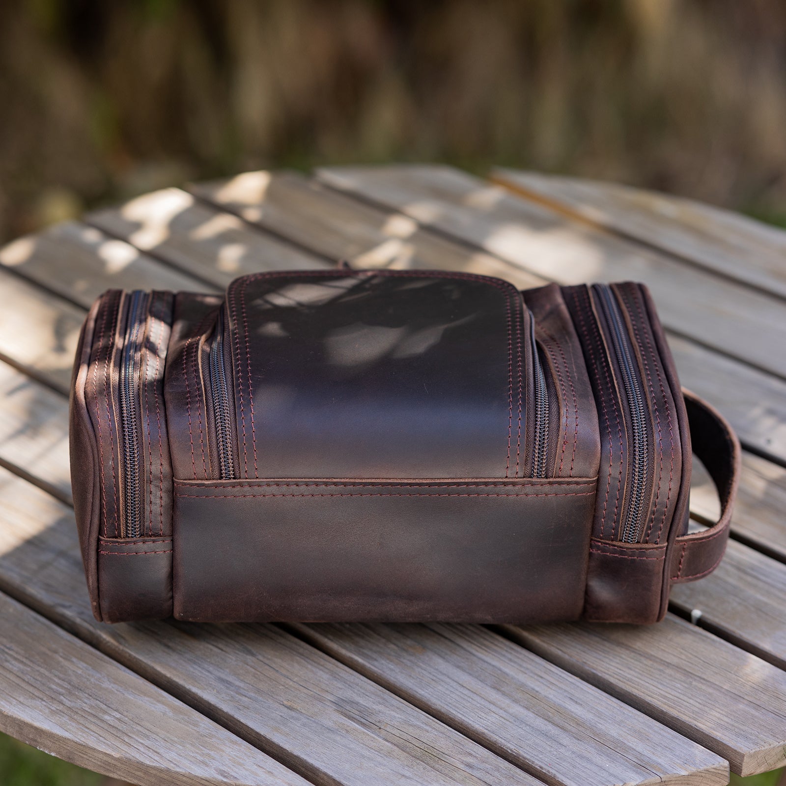 Polare Toiletry Bag Full Grain Leather Travel Case Wash Bag (Dark Brown, Scenario Shows)