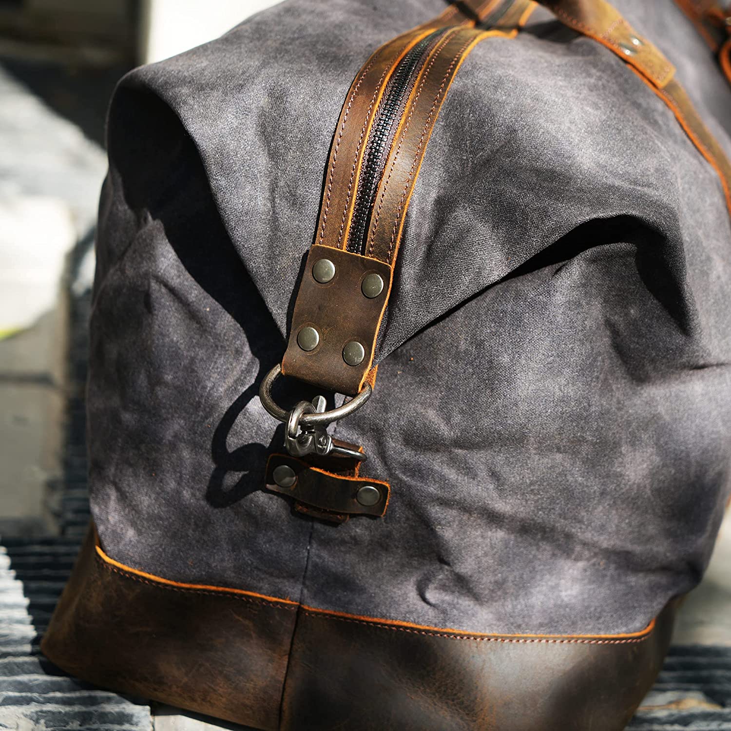 Polare 23” Cowhide Leather Waterproof Waxed Canvas Travel Duffel Bag (Profile)