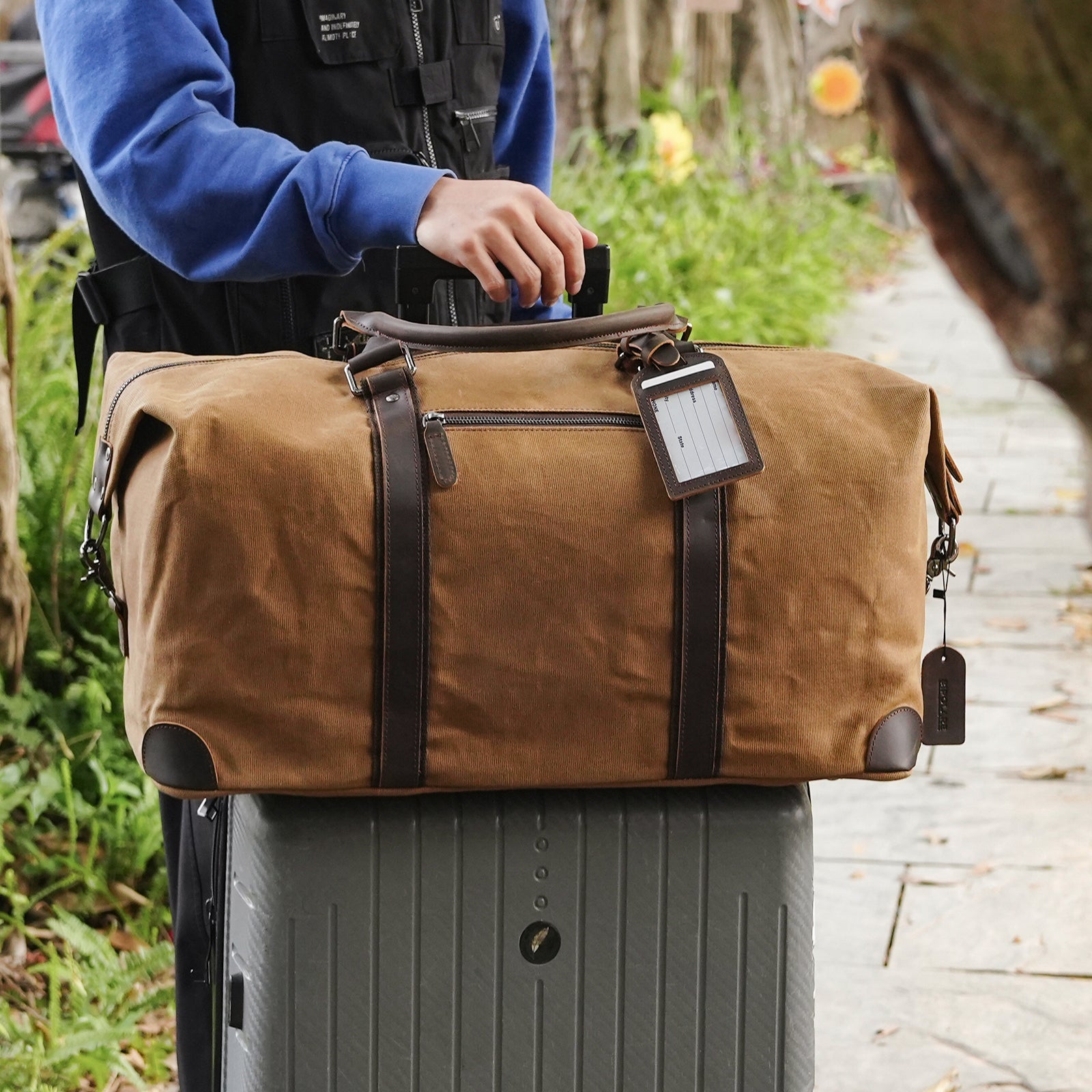 Polare 22” Waxed Canvas Cowhide Leather Travel Duffel Bag (Model Display)