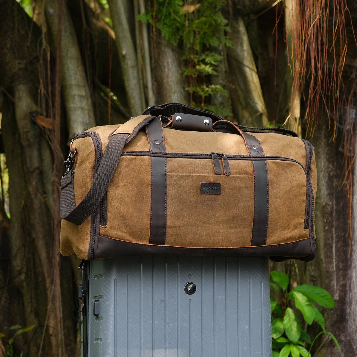Polare 2-in-1 Waxed Canvas Garment Duffel Bag with Full Grain Leather Trim, Carry-On Suit Travel Bag with Luggage Strap
