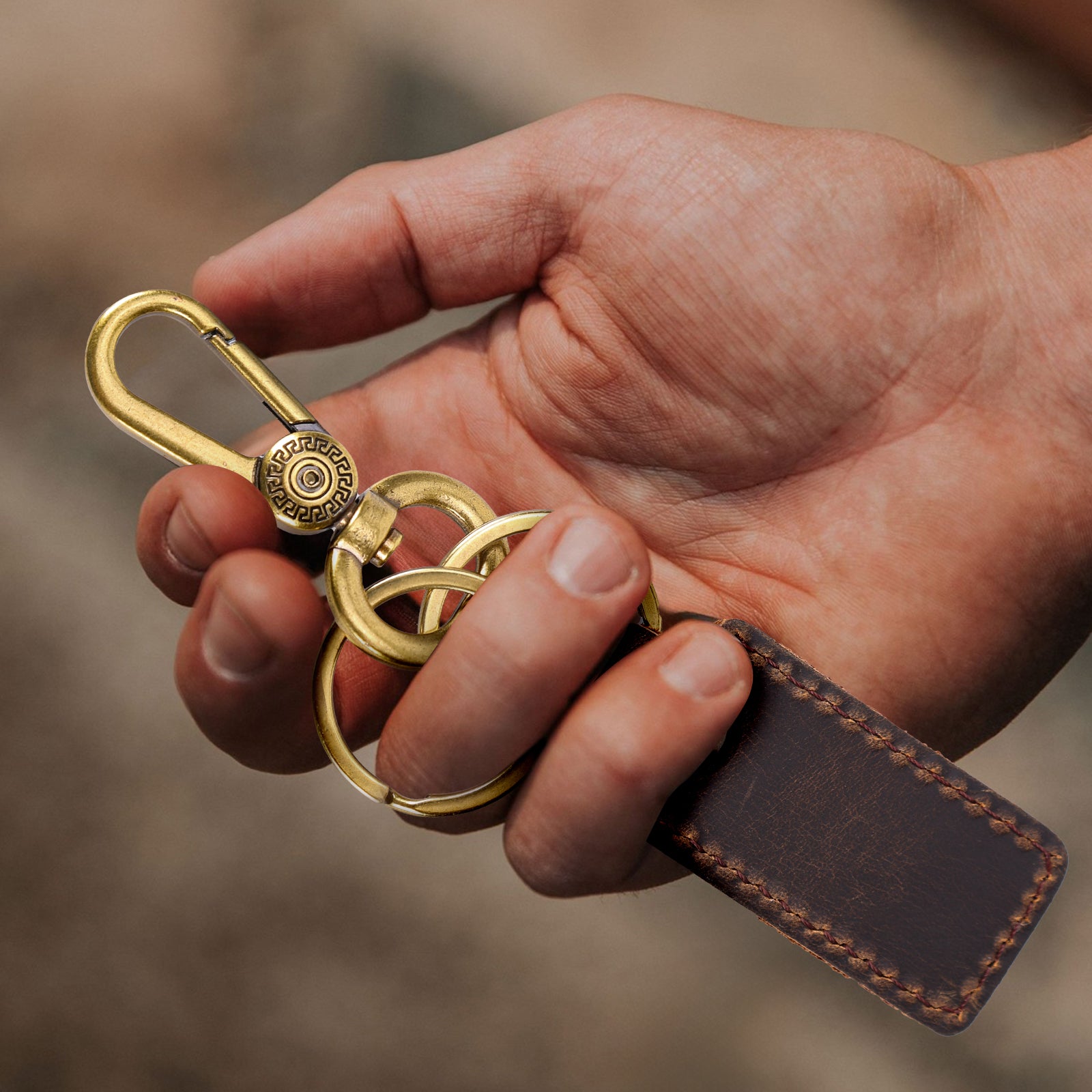 Full Grain Leather Universal Keychains Car Keys Holder (Model Display)
