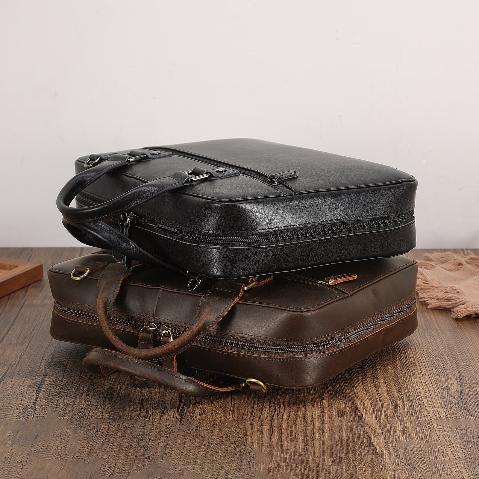 Leather Bible Cover Case Carrying Book Bag (Black,Scenario Shows)