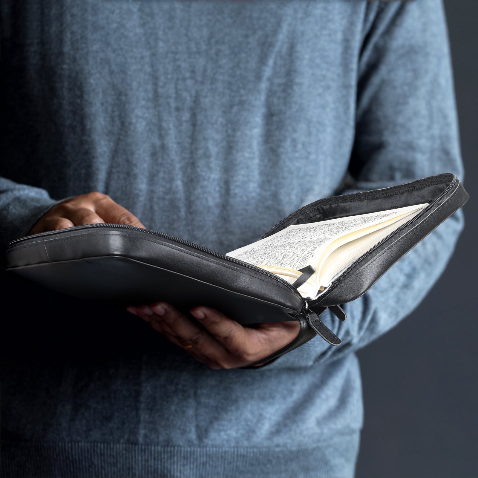 Full Grain Leather Bible Cover Church Bag (Black,Model Display)