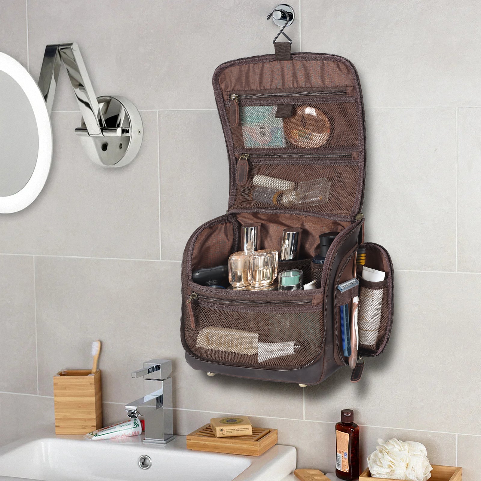 Leather Toiletry Bag Travel Hanging Shaving Kit Organizer Case (Scenario Shows)