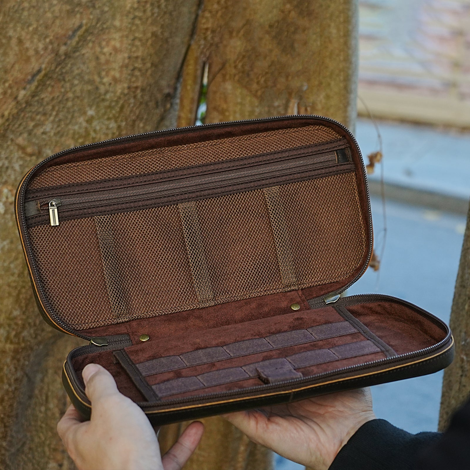 Full Grain Leather Slim Carrying Case for Nintendo Switch 2 (Model Display)