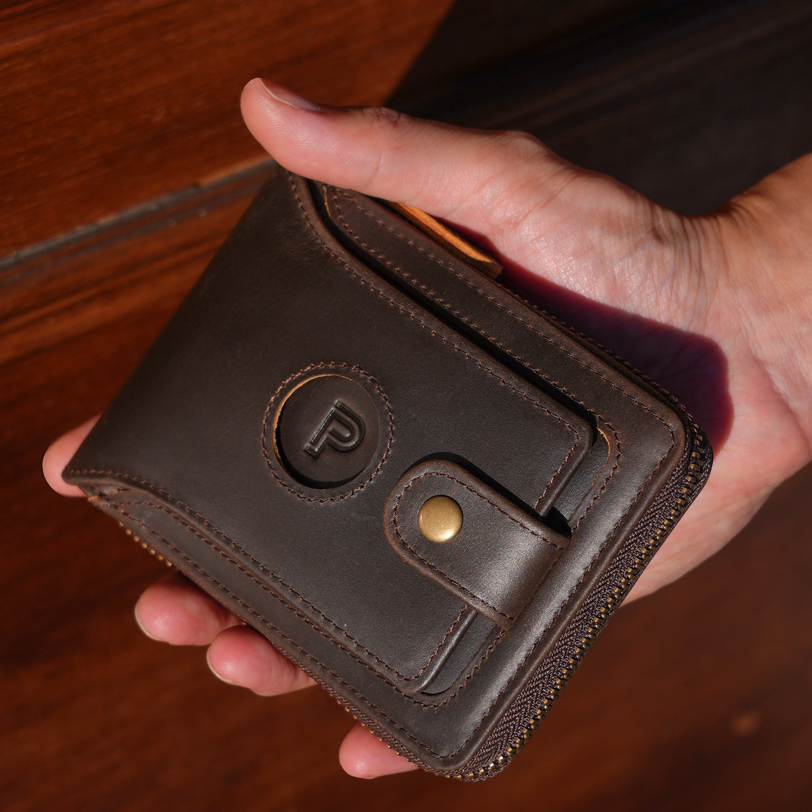 Full Grain Leather Bifold Wallet for Men RFID Blocking with AirTag Slot (Bifold Wallet with AirTag Slot)