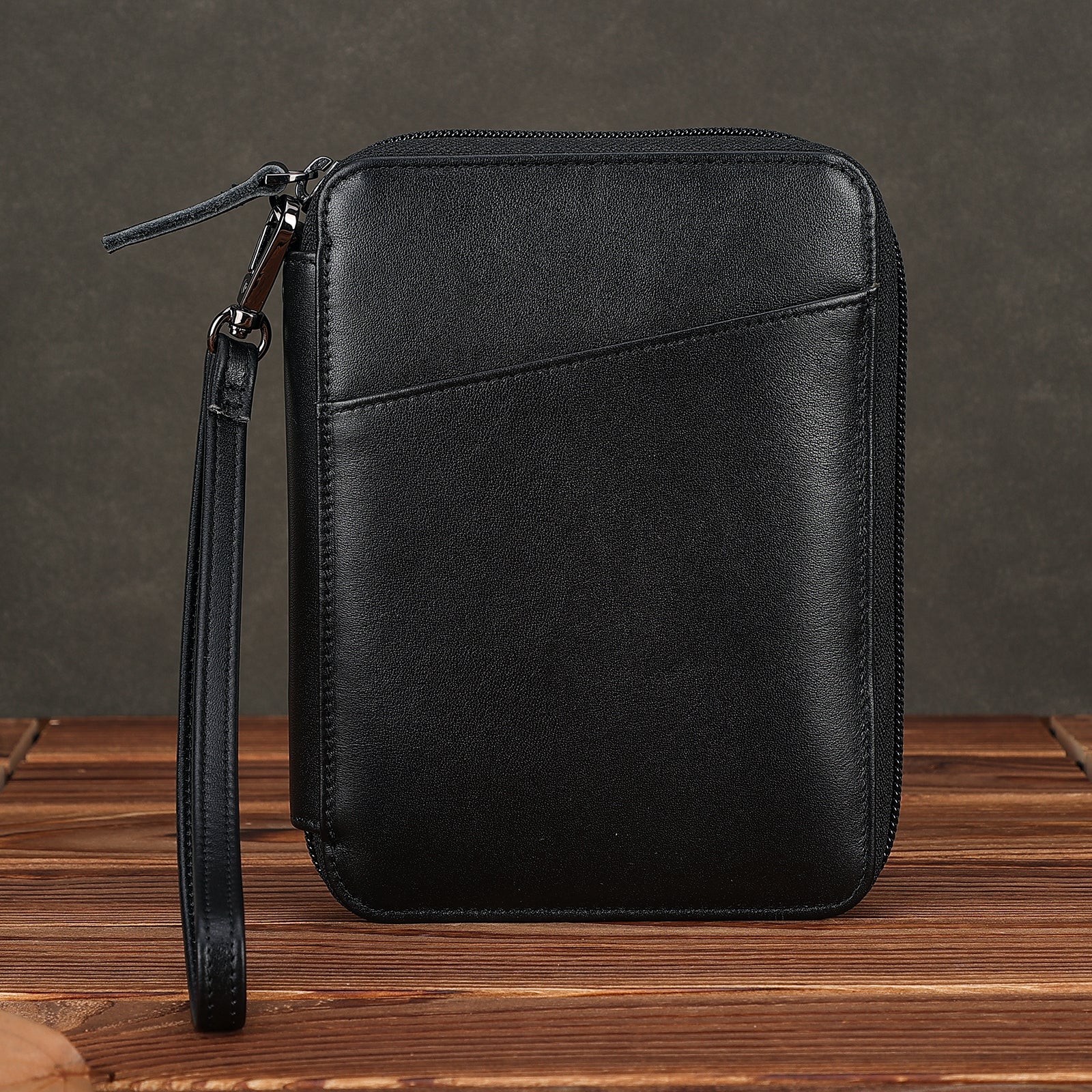 Full Grain Leather Family Passport Cover Wallet for 4 Passports (Black, Scenario Shows)