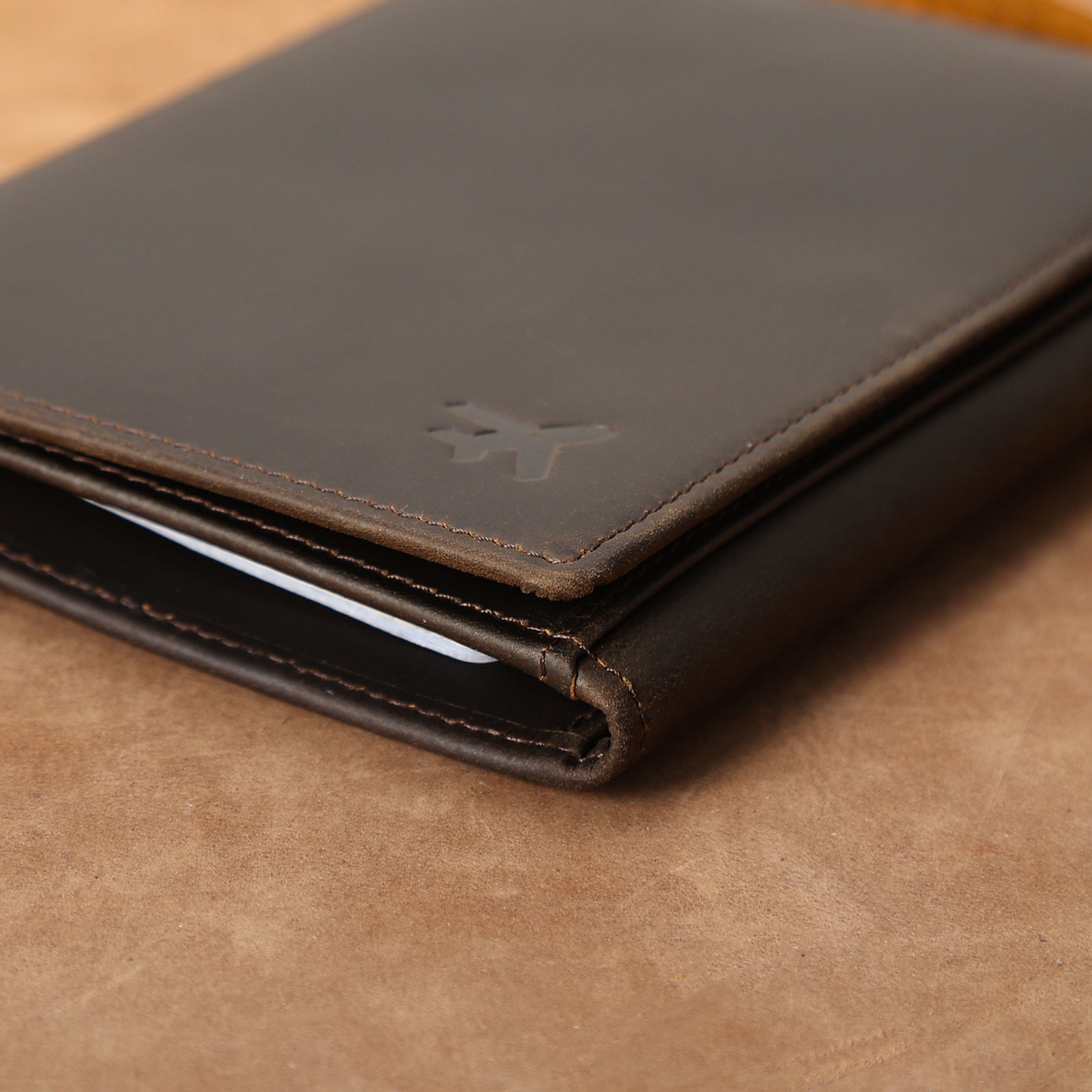 Leather Pilot Wallet Passport Holder Tri-fold Travel Cover (Dark Brown,Details)