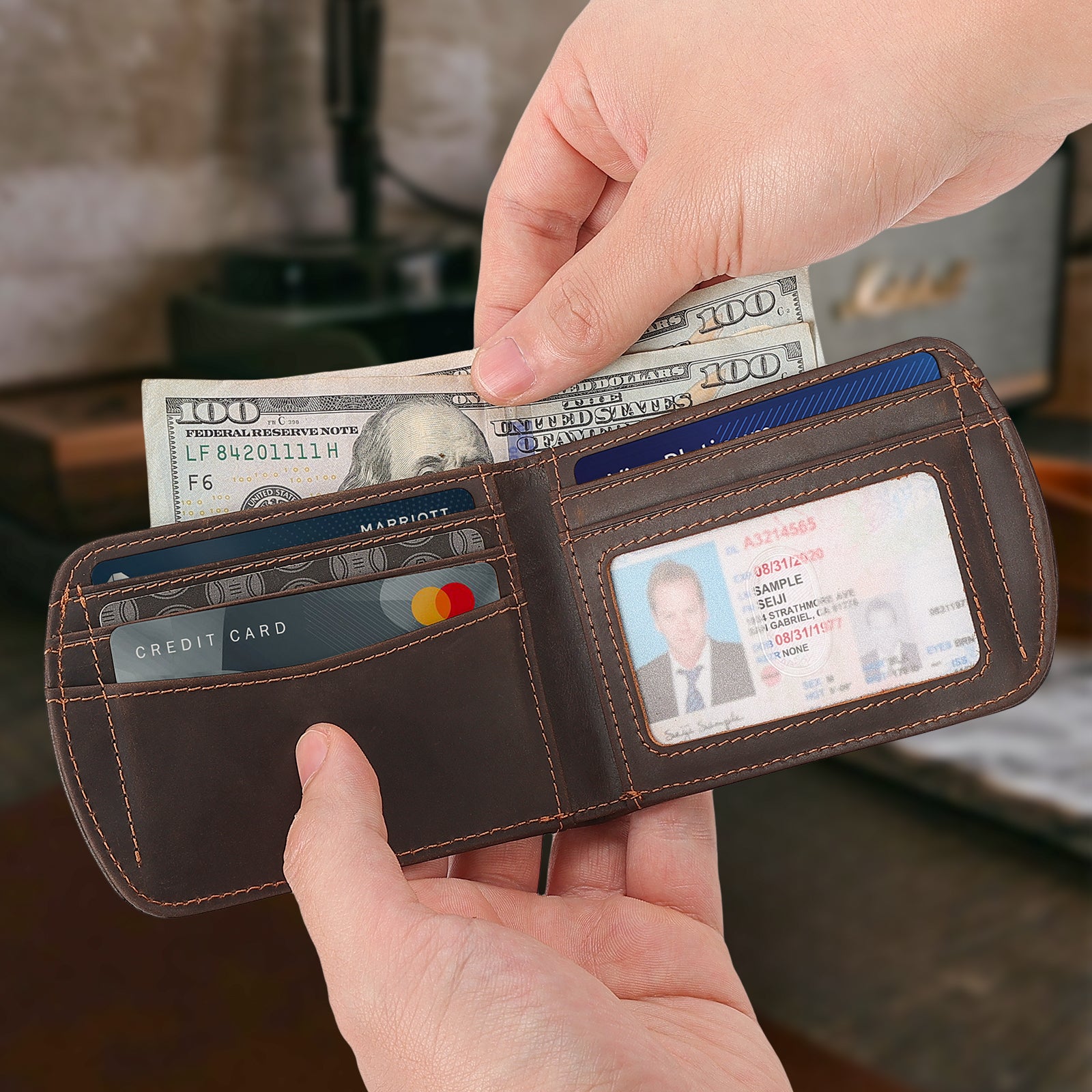 Slim Curve Front Pocket Leather Bifold Wallet with AirTag Holder (Inside)