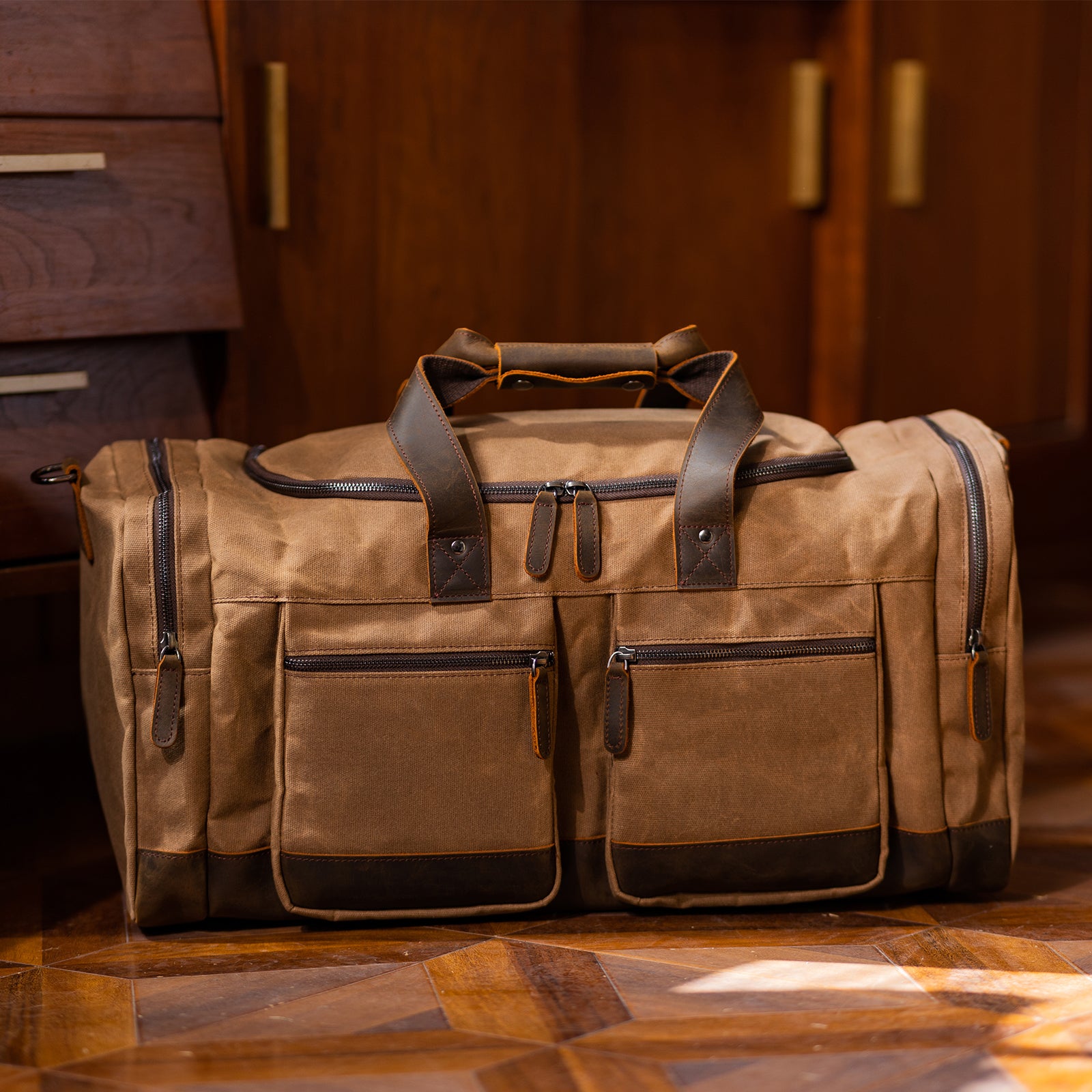 Polare 23” Waxed Canvas Cowhide Leather Travel Duffel Carry on Bag (Scenario Shows)