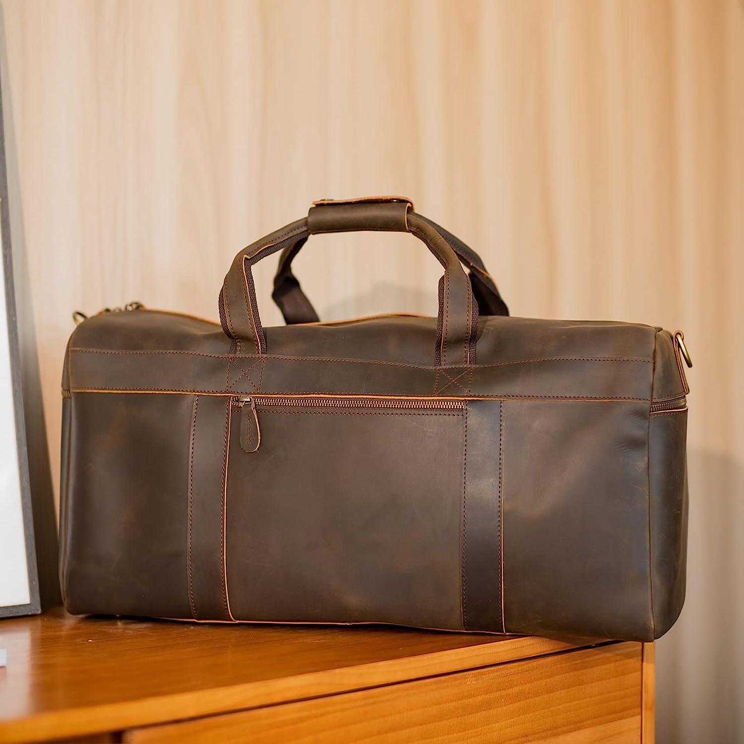 Polare 23'' Full Grain Leather Weekender Duffle Bag (Scenario Shows)