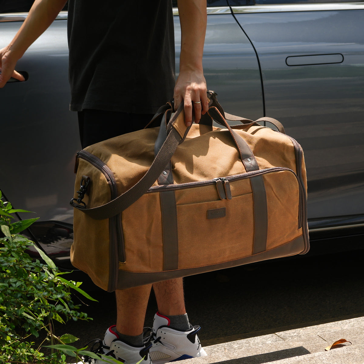 Polare 2-in-1 Waxed Canvas Garment Duffel Bag with Full Grain Leather Trim, Carry-On Suit Travel Bag with Luggage Strap