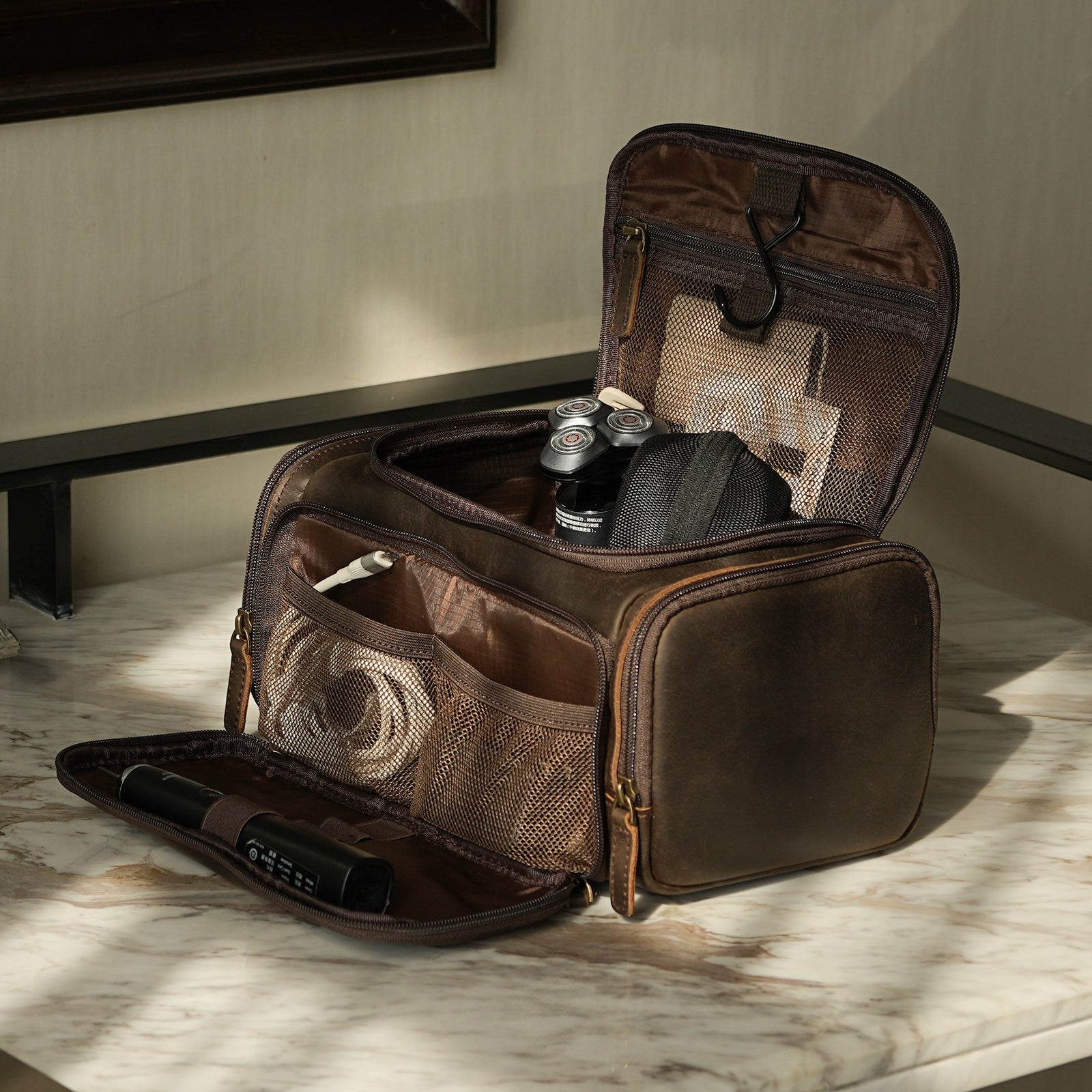 Leather Travel Toiletry Bag Hanging Makeup Cosmetic Wash Case (Inside)