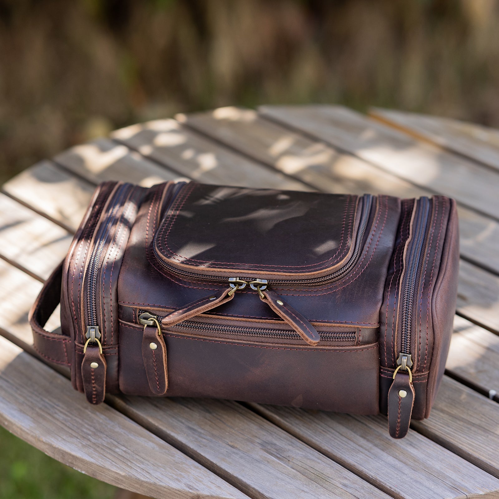 Polare Toiletry Bag Full Grain Leather Travel Case Wash Bag (Dark Brown, Scenario Shows)