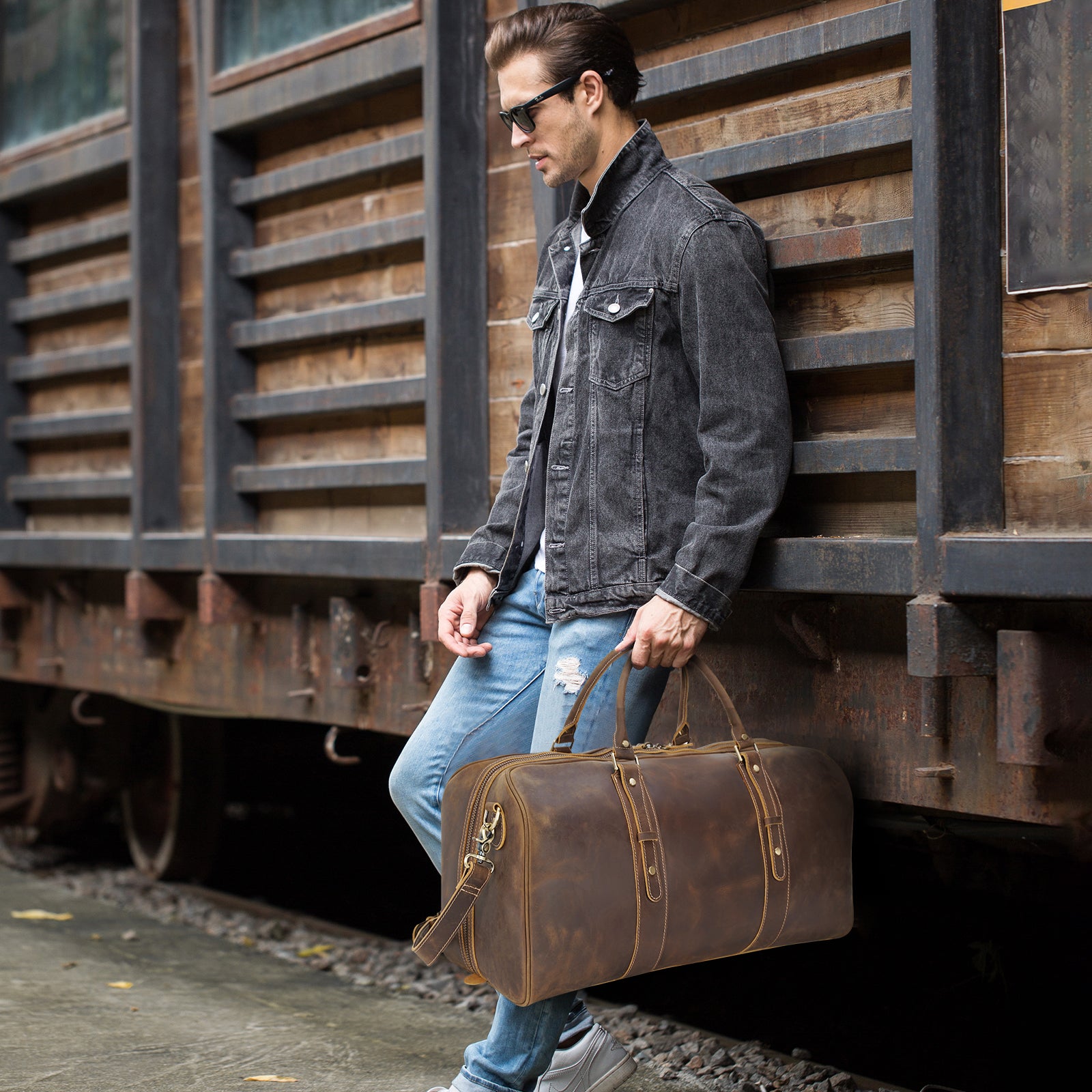 Leather Duffle Bags & Travel Bags for Men