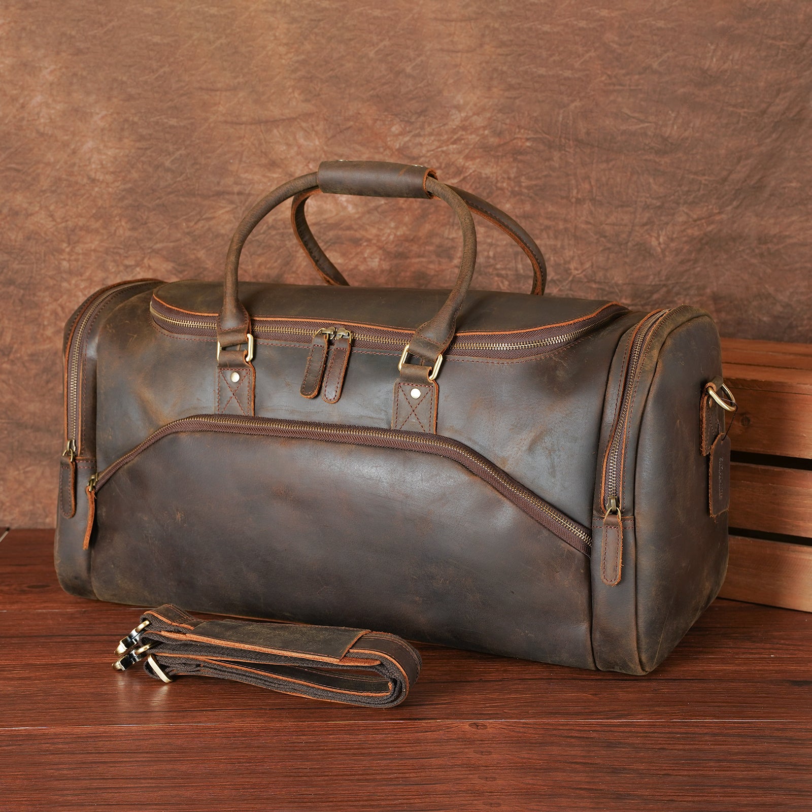 Polare 23" Full Grain Leather Vintage Duffle Weekender Overnight Travel Bag (Scenario Shows)