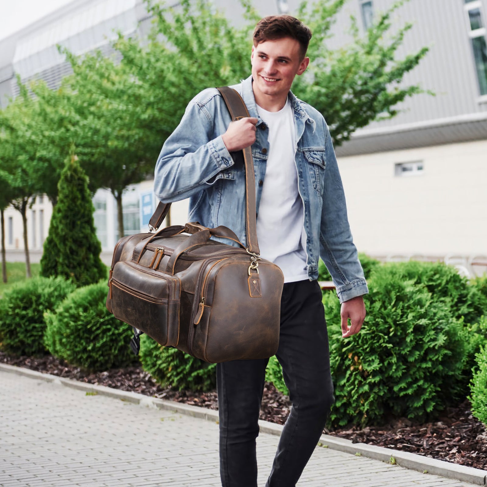 Men's duffle bag in milk-white jacquard wool and black lettering